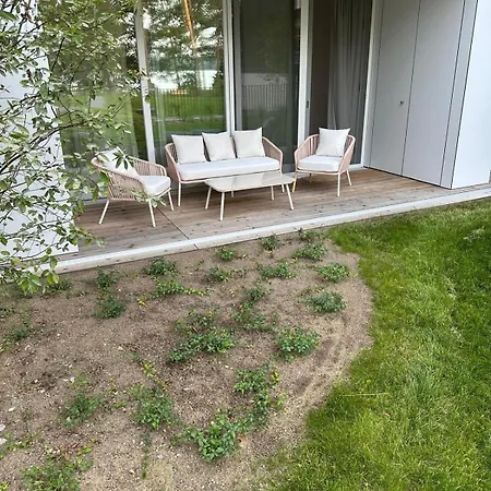 Wunderschoenes Soul Space Mit Seeblick Im Marina Daire